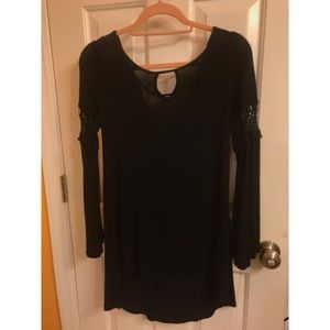 Midi dress lace sleeves